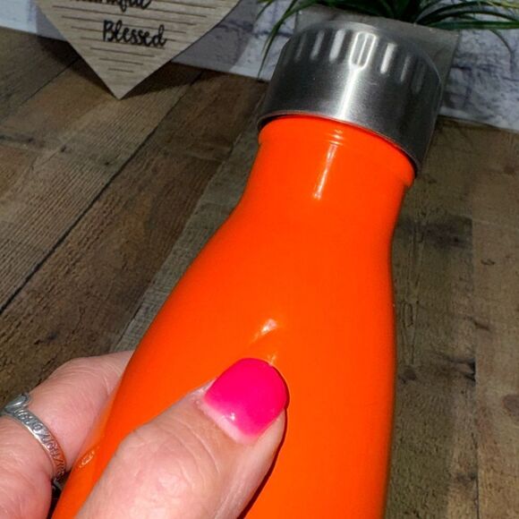 Whataburger stainless steel water bottle for all you Whataburger fans!!! - Picture 6 of 10